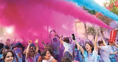 Tire’de gençler ‘Color Fest’ ile coştu