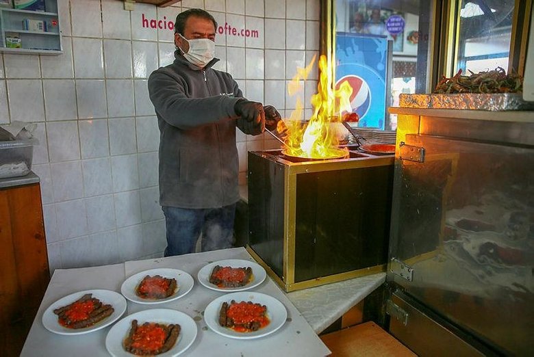 Tire şiş köftesinin lezzeti ülkeye yayılıyor