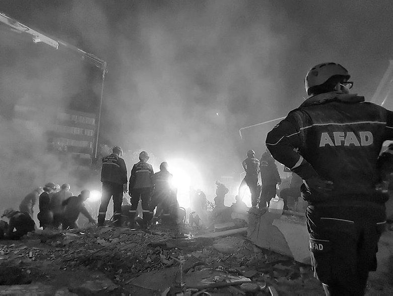 İzmir depremi sonrası harekete geçildi! Bunu yapana 5 yıl hapis