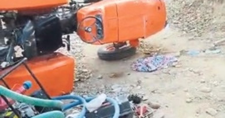 71 yaşındaki sürücü traktör altında kaldı