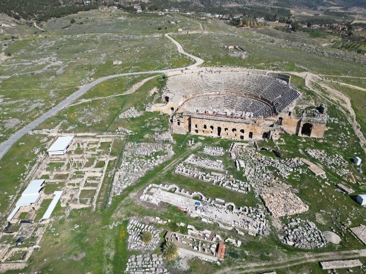 Pamukkale doğaseverlerin gözdesi! 25 yılda 37 milyondan fazla ziyaretçi ağırladı