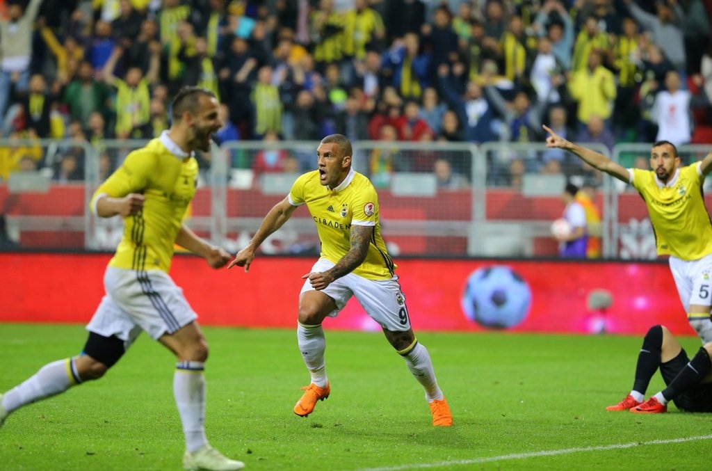 İşte Akhisar - Fenerbahçe maçından kareler!