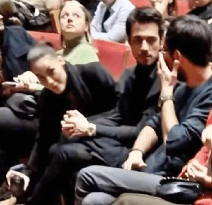 Mert Yazıcıoğlu eski sevgilisi Afra Saraçoğlu’nu tek kalemde sildi