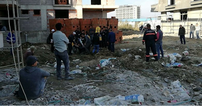 İzmir’de bir kişi çalıştığı inşaatta intihar etti