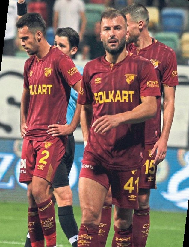 Göztepe’de defans çöktü