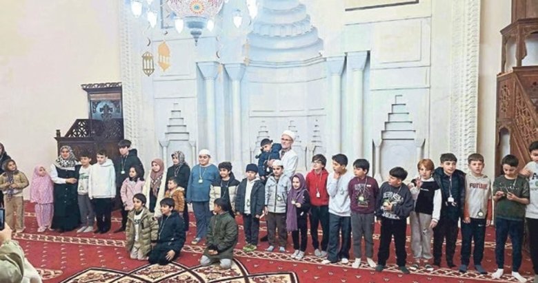 Ramazan coşkusu İsabey Camii’nde çocuklarla yaşandı
