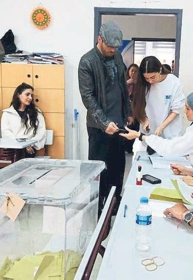 Ünlülerden ikinci tura yoğun ilgi