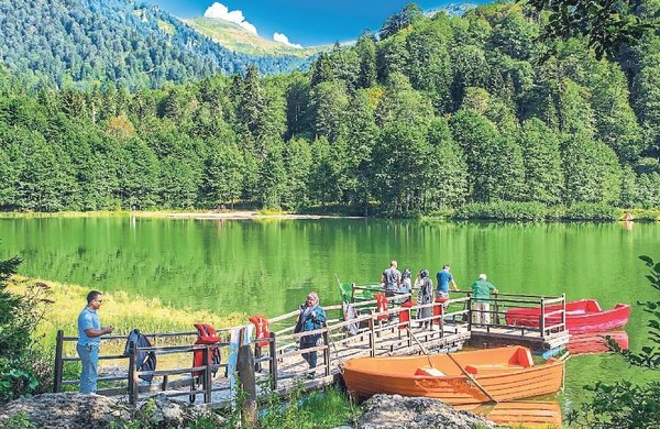 Karavanla gözden uzak tatil adresleri