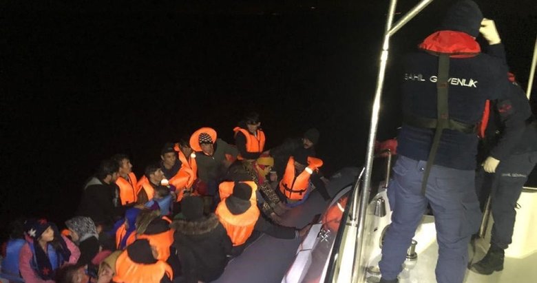 İzmir Seferihisar ve Urla’da 113 kaçak göçmen yakalandı