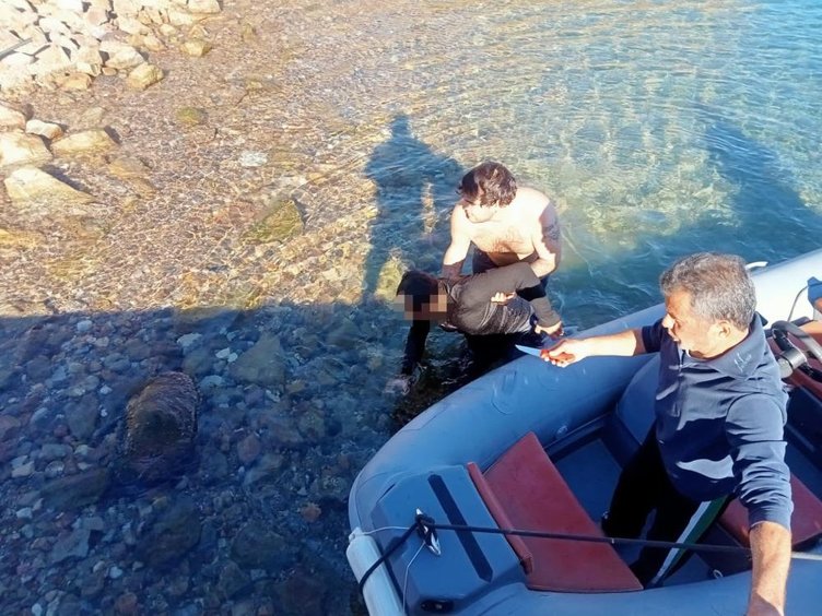 Muğla’da ilginç olay! Ayağına bağladığı kum torbasıyla denize atladı