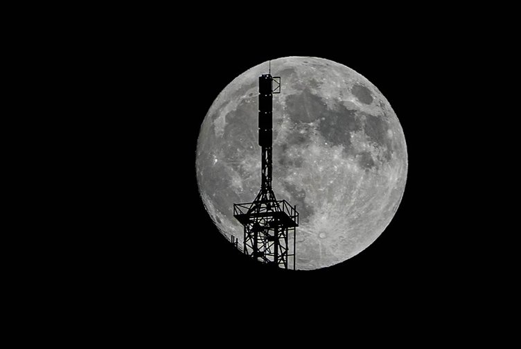 İzmir’de dolunay şöleni görenleri hayran bıraktı!