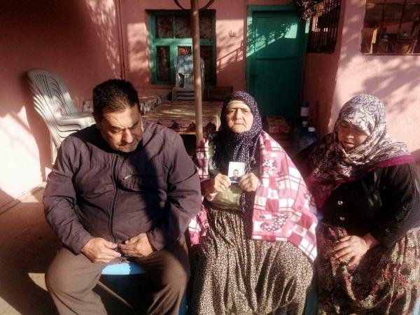 Feribot yangınında kaybolan Aydınlı tır şoförünün ablası: Diriyse dirisini, ölüyse ölüsünü almak istiyoruz