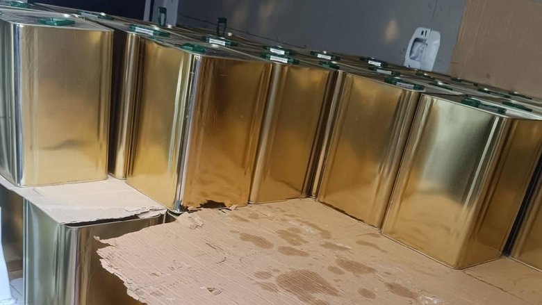 Aydın’da 3,5 ton tağşişli zeytinyağı ele geçirildi