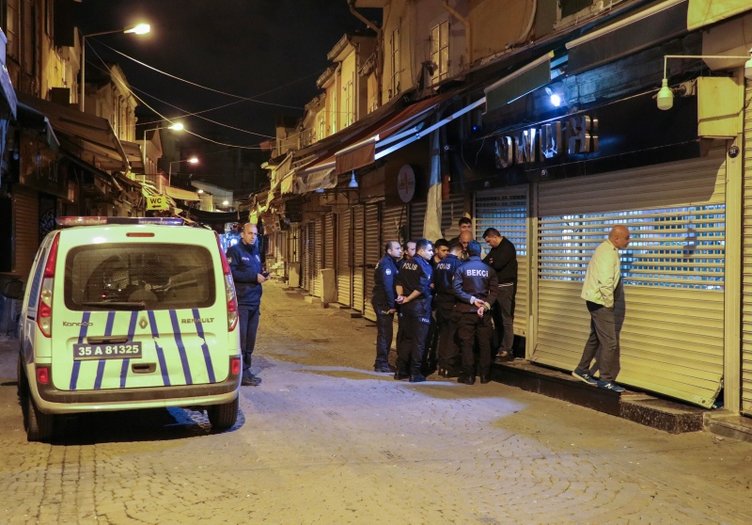İzmir’de silahlı soygun