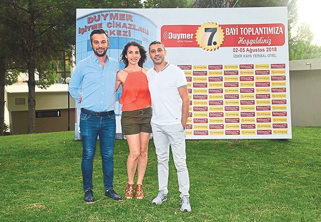 Duymer ailesinin buluştuğu gece