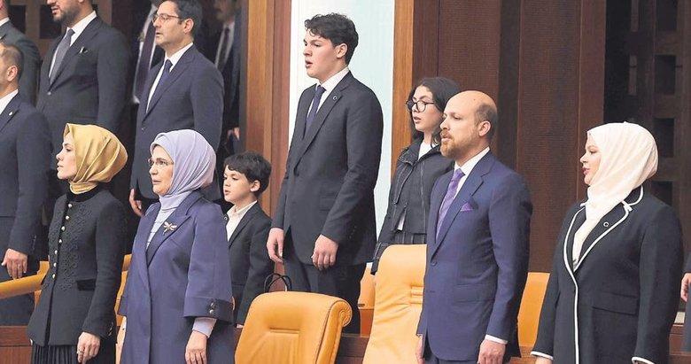 Başkan’ın ailesi Cumhurbaşkanlığı locasından izledi