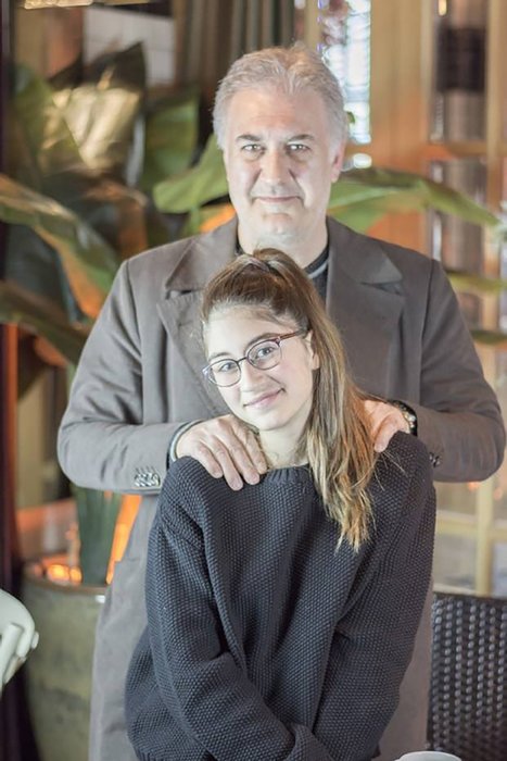 Ünlü oyuncu Tamer Karadağlı sosyal medya fenomenlerine verdi veriştirdi