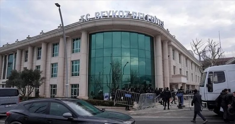 Beykoz CHP’de peş peşe istifalar geliyor: Belediye Meclis Üyeleri Uğur Gökdemir ile Murat Uzun da istifa etti