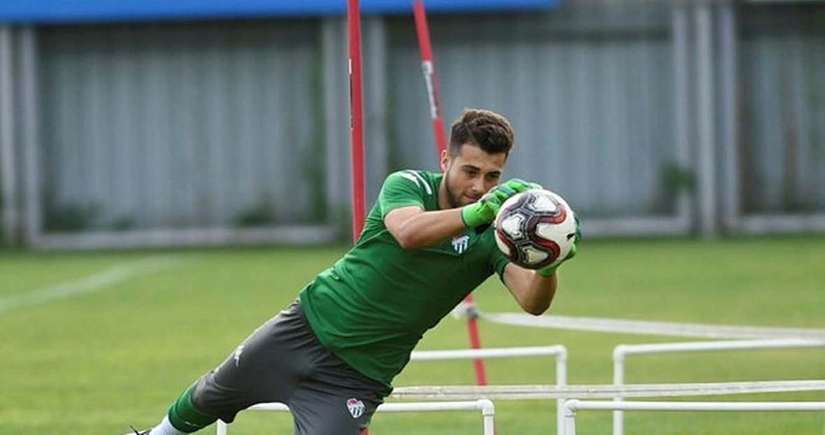 bursaspor un genc kalecisi ataberk
