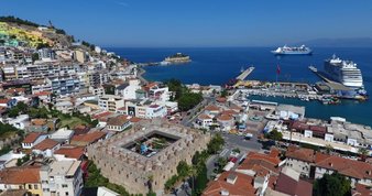 Koronavirüse dikkat çekmek istedi! Kuzularına öyle bir isim verdi ki...