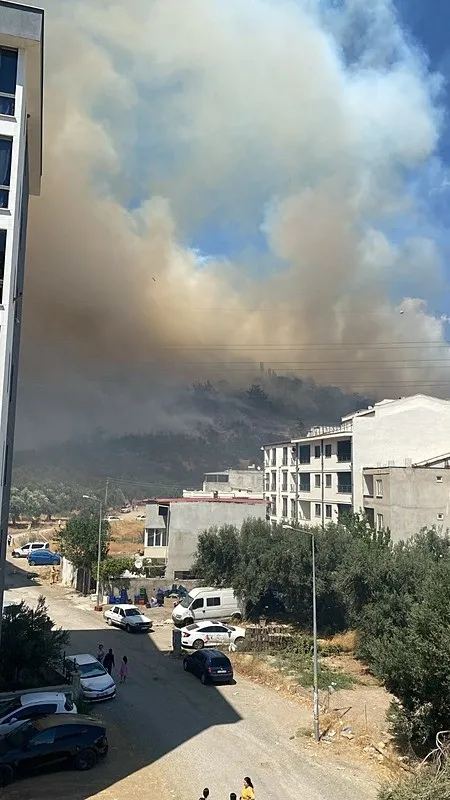son-dakika-kazdaglari-eteklerinde-yangin-1786622592837.jpeg
