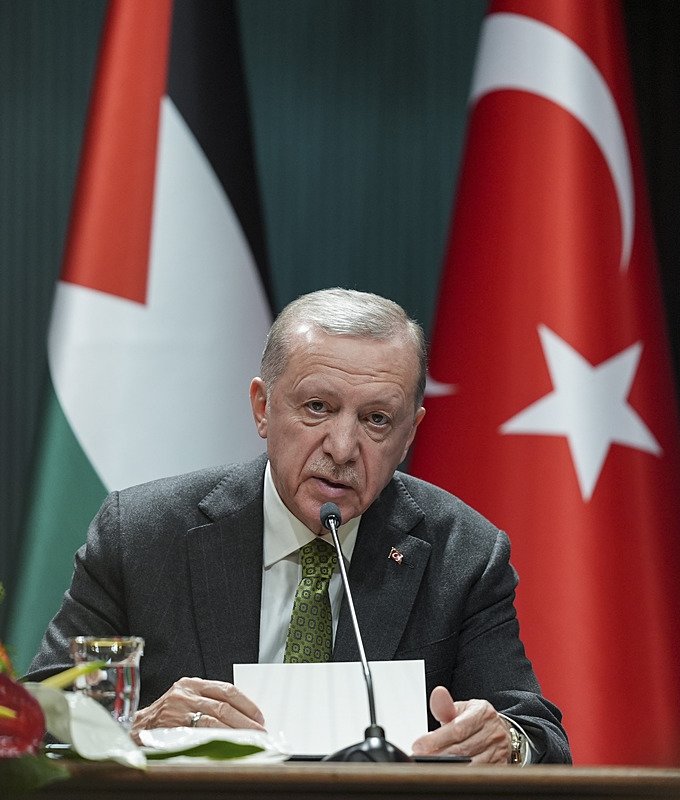 Başkan Erdoğan Mahmud Abbas ile görüştü