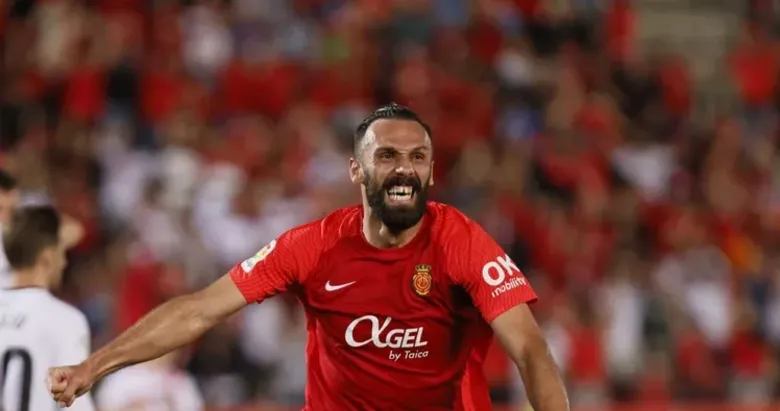 Resmen açıklandı: Vedat Muriqi yuvaya geri dönüyor