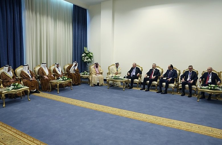 Başkan Erdoğan’dan Mısır’da diplomasi trafiği