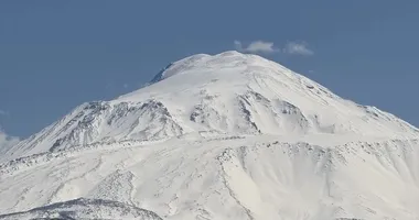 Ağrı efsanesi gezginleri bekliyor