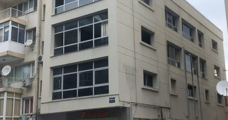 Göztepe’de eski kulüp binası yıkıldı