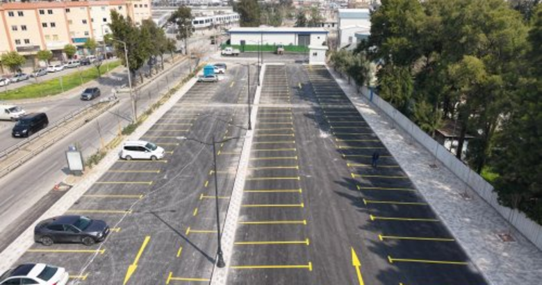 İzmir’de 154 araçlık ücretsiz otopark hizmete girdi