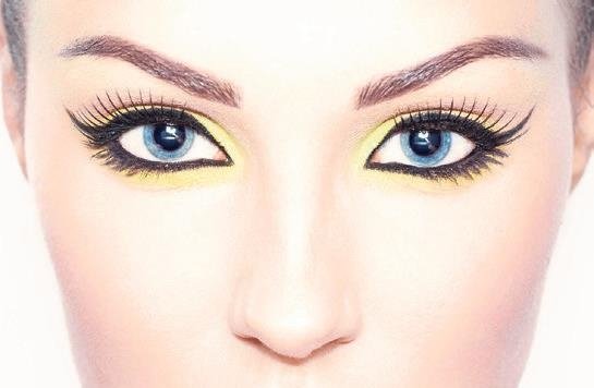 Doğru eyeliner çekmenin püf noktaları