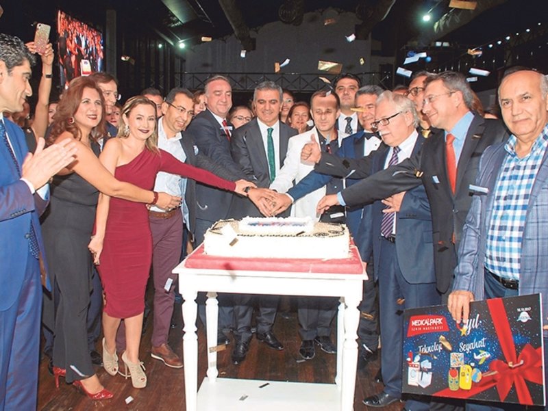 medical park izmir yeni yasini kutladi can can haberleri