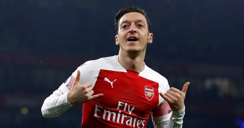 mesut özil ile ilgili görsel sonucu