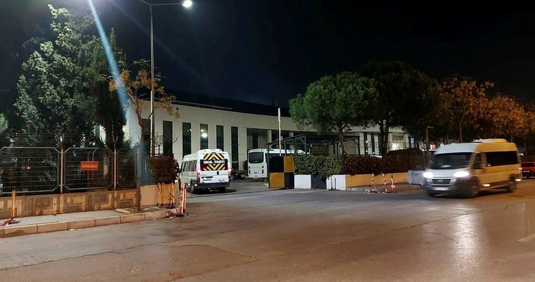 Izmir De Sanayi Sitelerinde Erken Is Basi
