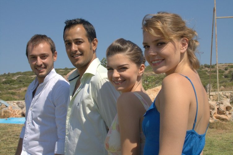 Kavak Yelleri’nin Aslı ve Mine’sinin küslük nedenleri ortaya çıktı