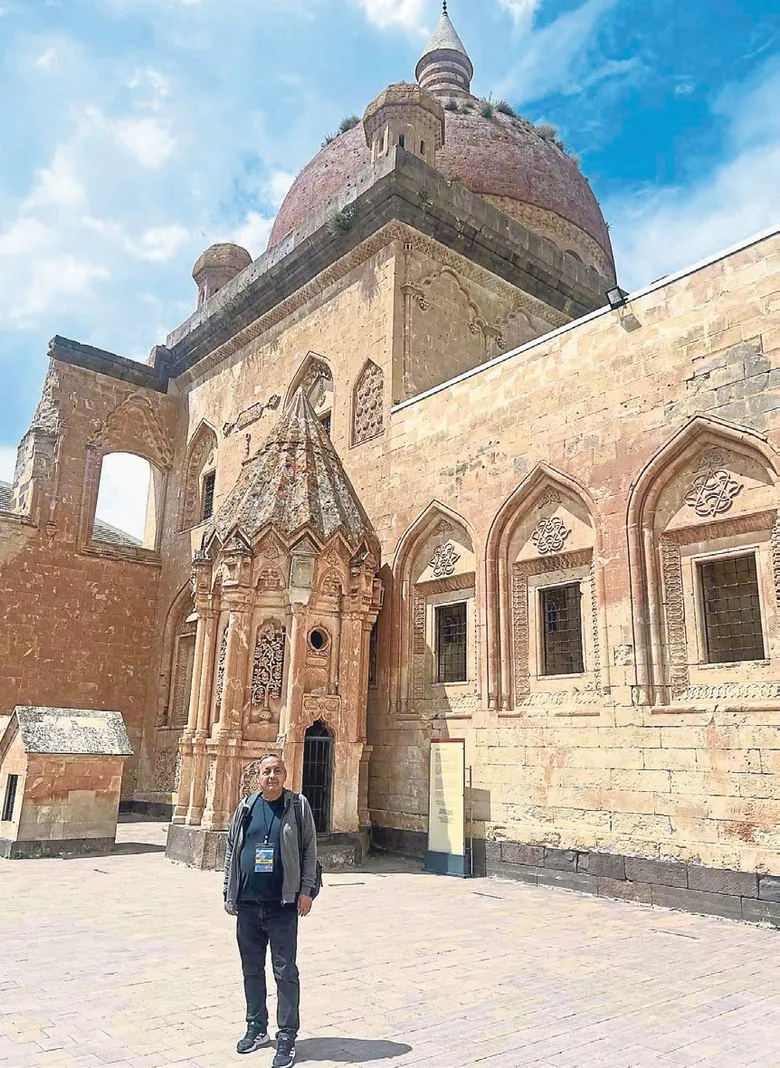 Ağrı efsanesi gezginleri bekliyor