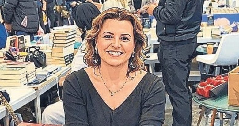 Kadın yazarı yeğeni miras için katletti