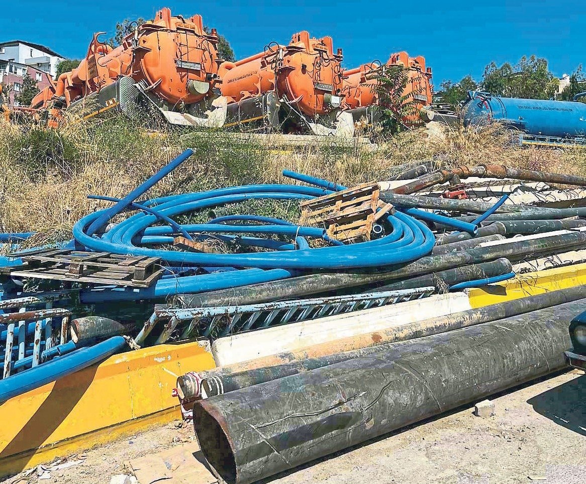 İzmirlinin milyonları çürümeye terk edildi