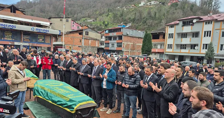 Maden ocağındaki göçükte hayatını kaybeden iki işçi toprağa verildi!