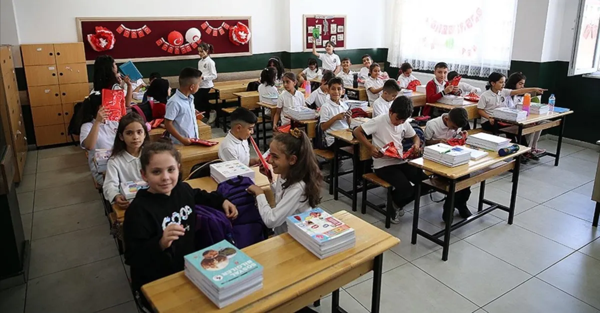 2026 Yaz Tatili Takvimi Açıklandı: Okullar 26 Haziran'da Kapanacak