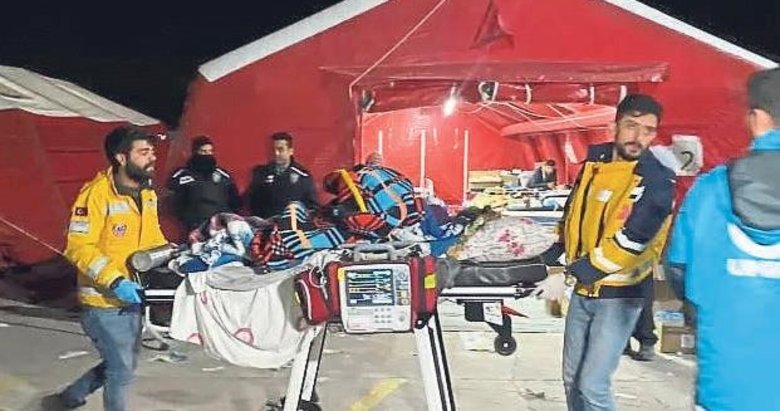 Hatay’da iki hastane tedbir amaçlı tamamen boşaltıldı