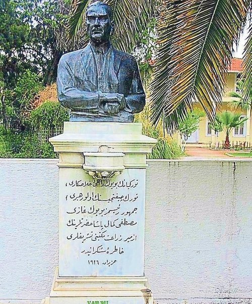 ilk-ataturk-bustu-1682786124741.jpeg