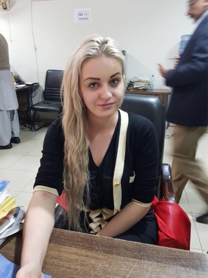 Çek model Tereza, Pakistan’da fena yakalandı