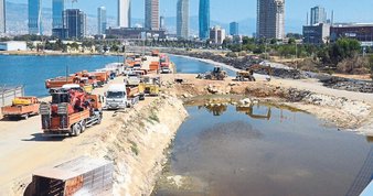 İzmir’de vatandaşlardan koku isyanı