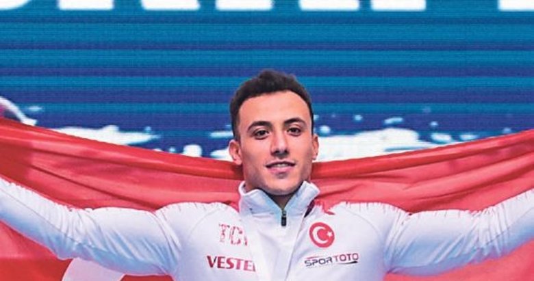 Adem’e büyük onur