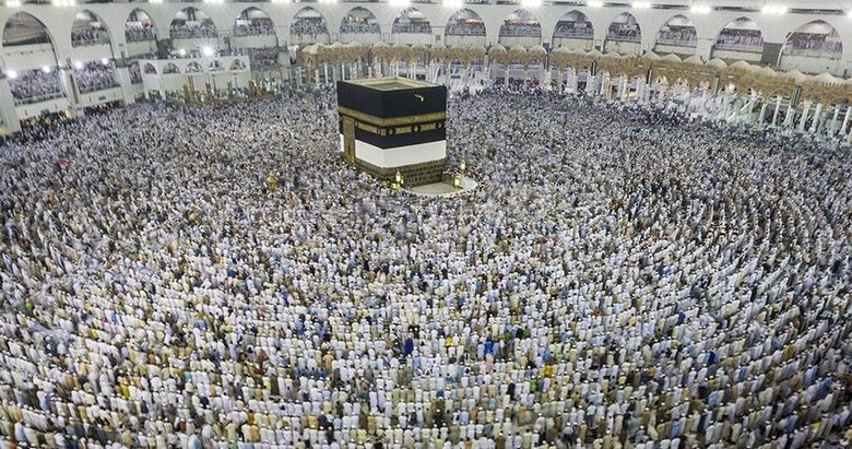 Kabe’ye eli boş gitmemeli...