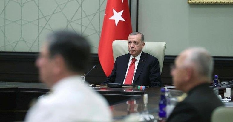 Başkan Recep Tayyip Erdoğan başkanlığındaki Yüksek Askeri Şura YAŞ toplantısı sona erdi