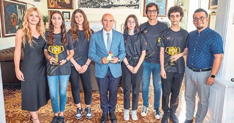 İzmirli robotik takımı dünya şampiyonu