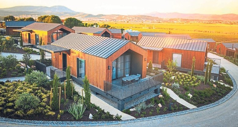 Üzüm bağlarının kalbinde tatil